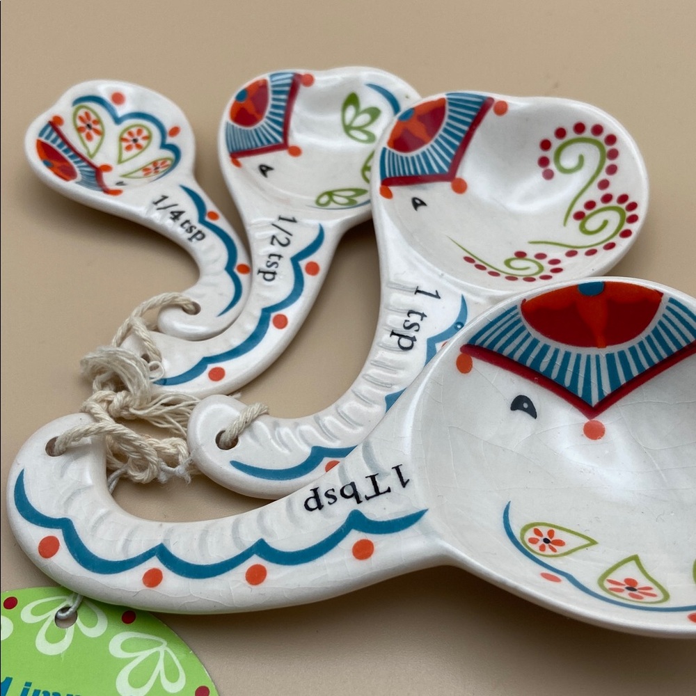 Pier 1 Imports Elephant Measuring Spoons - Picture 7 of 13